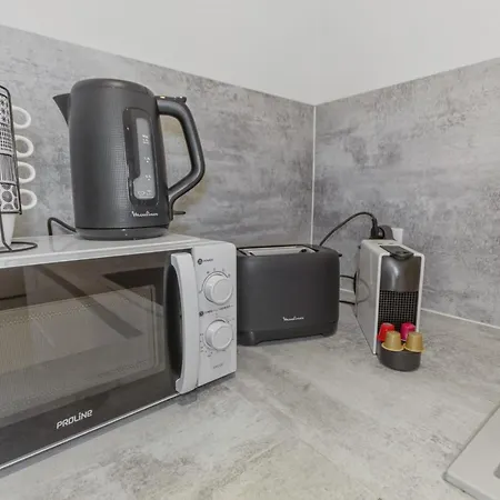Le Paradis Hoche - Centre - Terrace - Quiet - Ac Apartment *