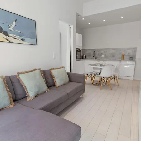 Le Paradis Hoche - Centre - Terrace - Quiet - Ac Apartment Cannes